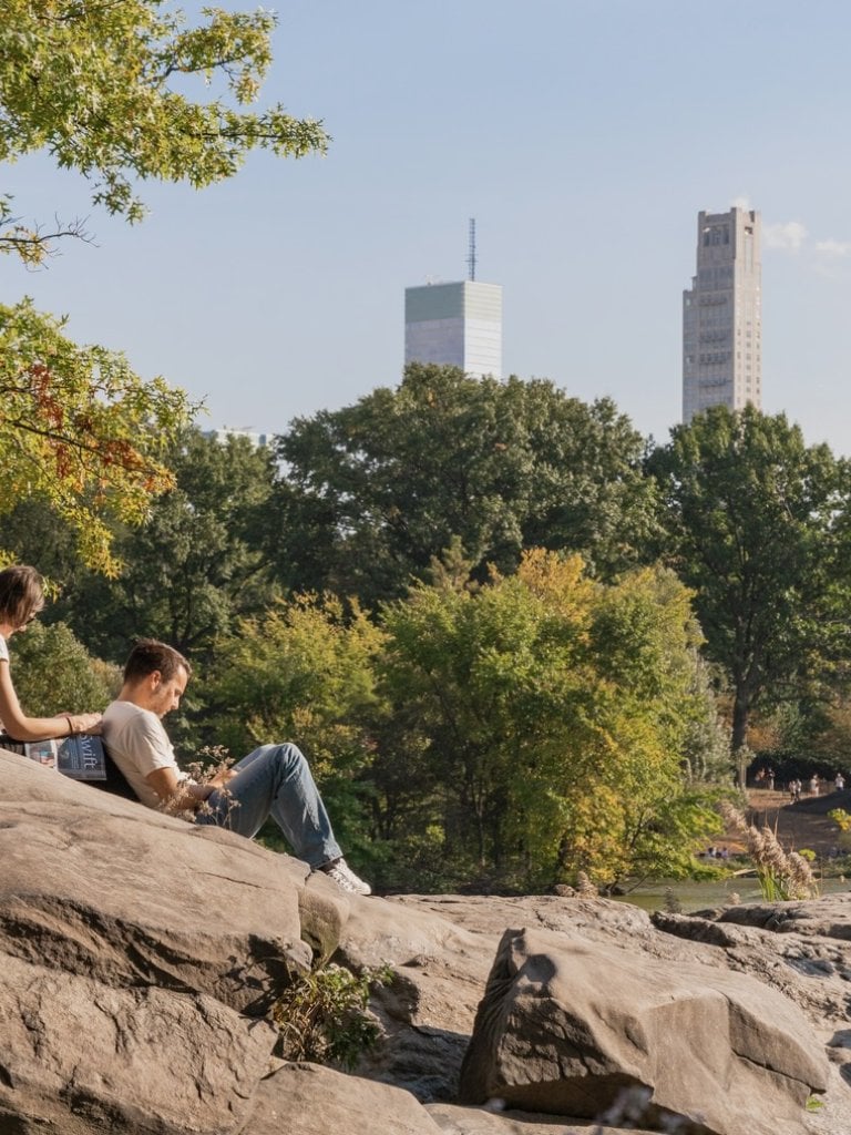 People reading together