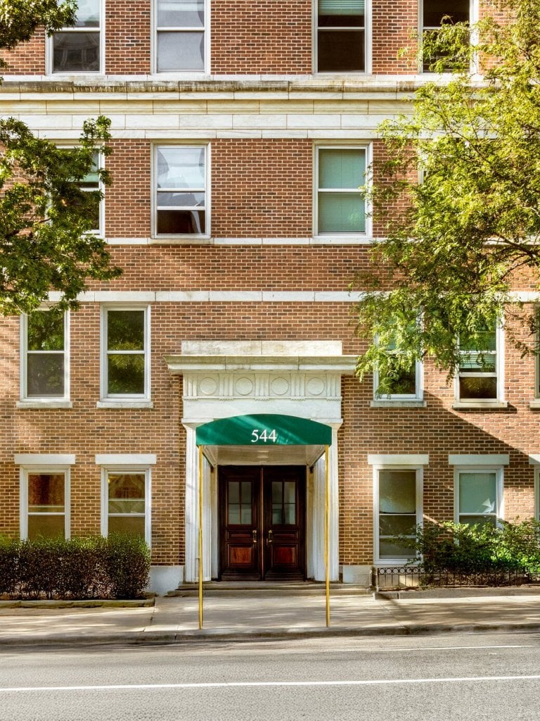 544 East 86th street entrance