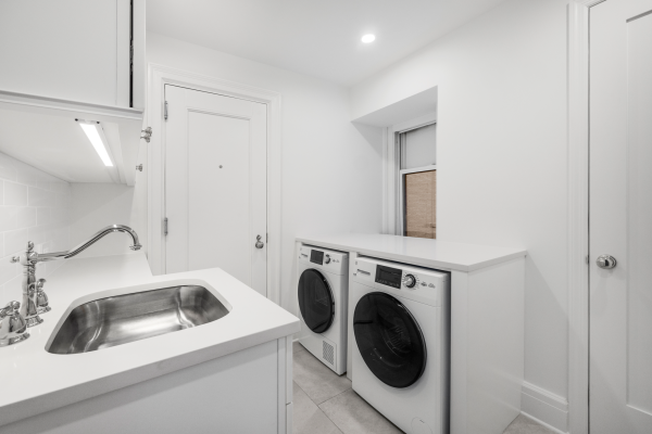 1085 Park Avenue 3B Laundry Room