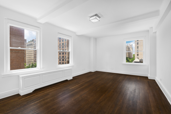 1085 Park Avenue 3B Primary Bedroom