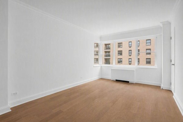 10M - Photo 5
