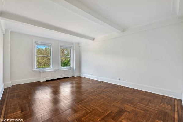 ving room 2