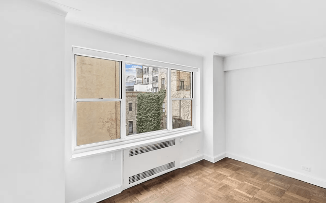Skyline South Exposure Renovated Upper East Side Luxury Rental Apartment Prewar Classic