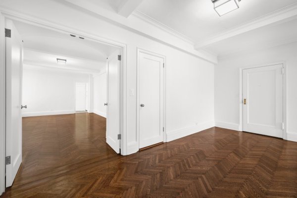 foyer dining room