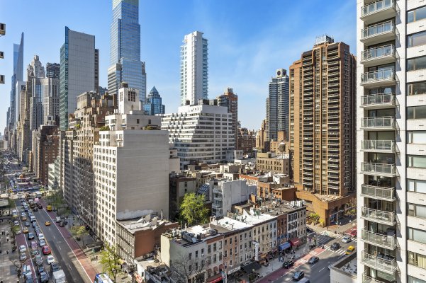 Midtown East Skyline View