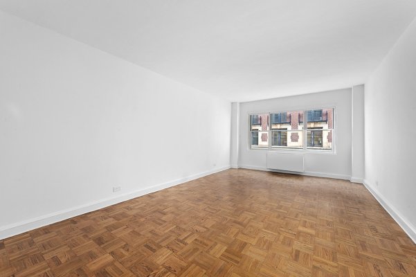 Luxury Studio Midtown East