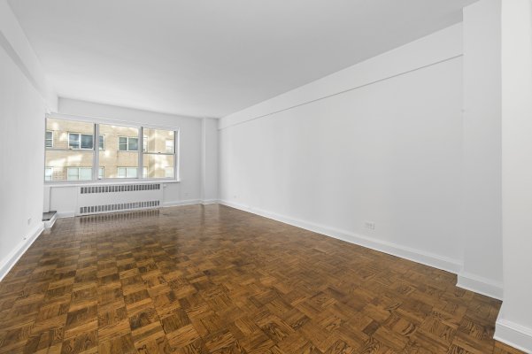 Expansive Living Room Private Outdoor Space