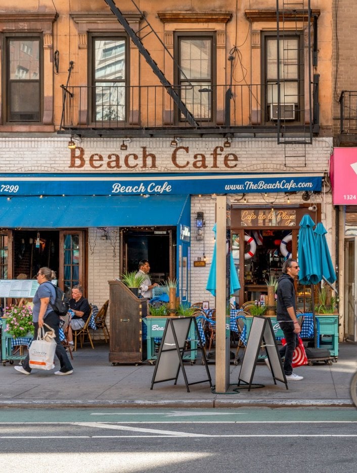 The Beach Cafe Restaurant on the Upper East Side of New York City in the summer
